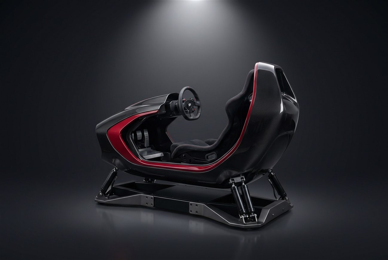 One Grid GT, enclosed carbon cockpit on a four-actuator motion base